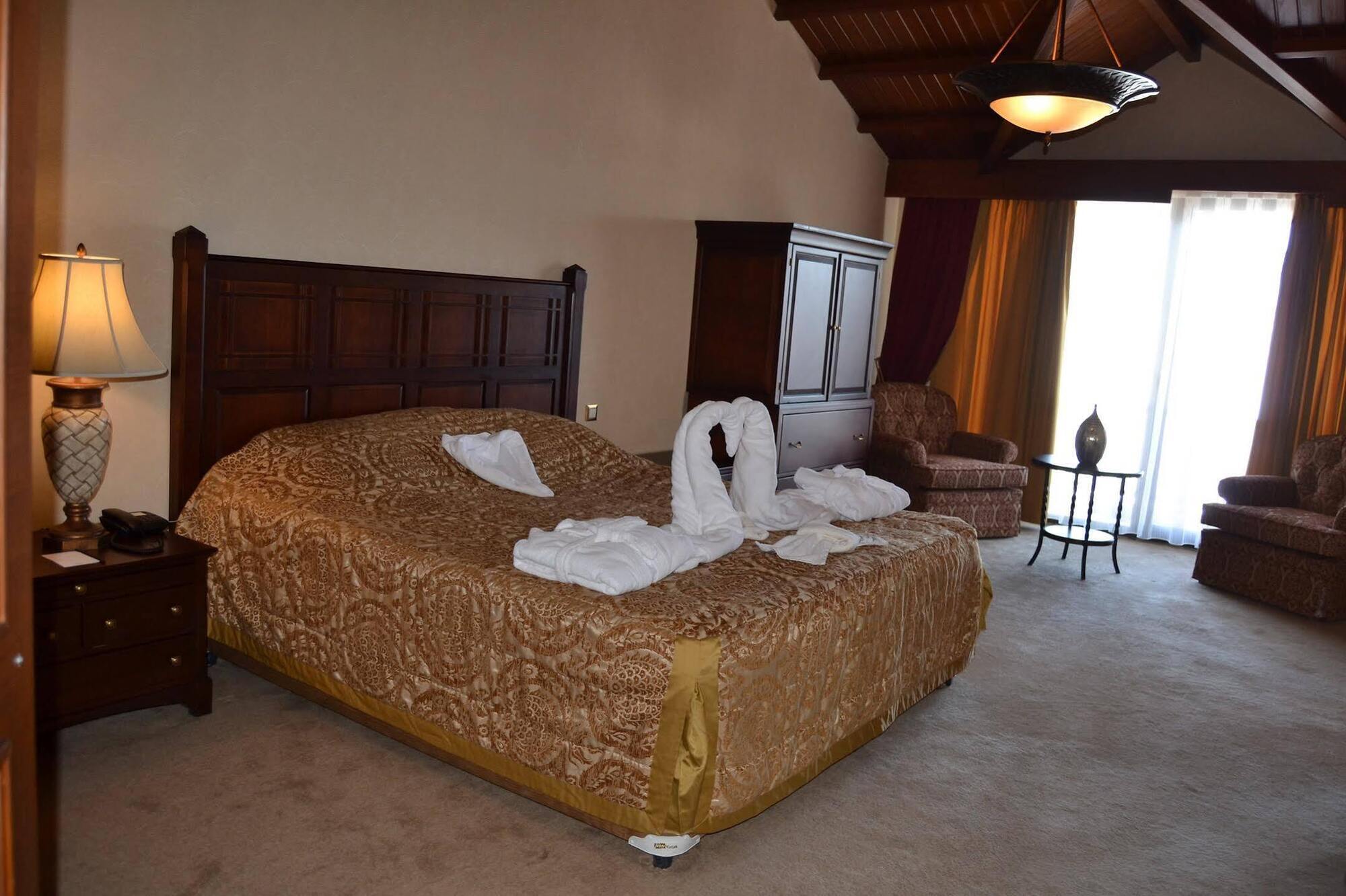 Sarıkamış Ekinata Grand Toprak Hotel מראה חיצוני תמונה