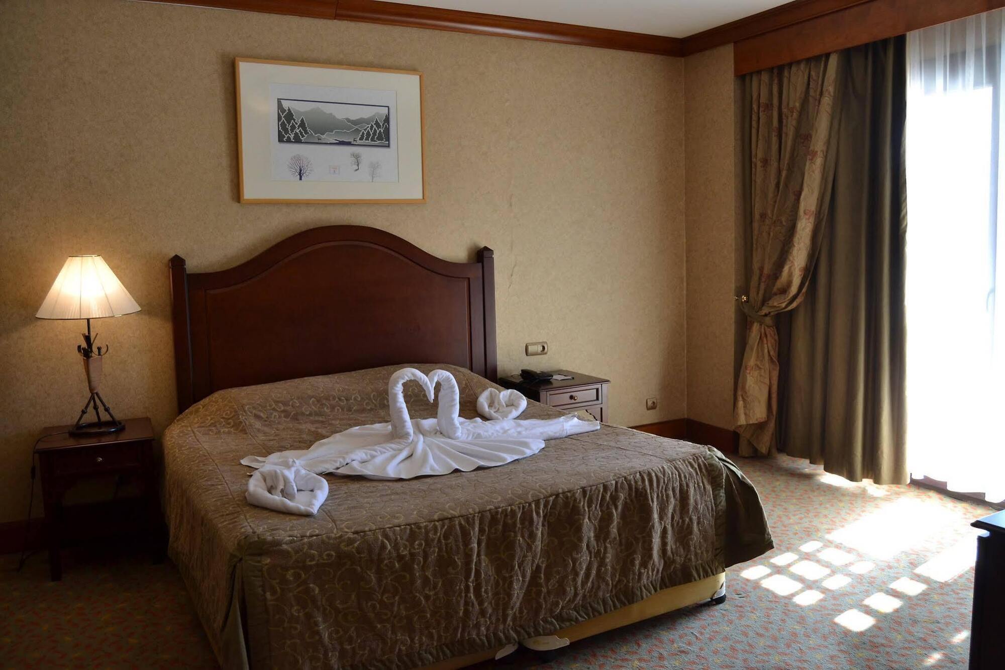 Sarıkamış Ekinata Grand Toprak Hotel מראה חיצוני תמונה