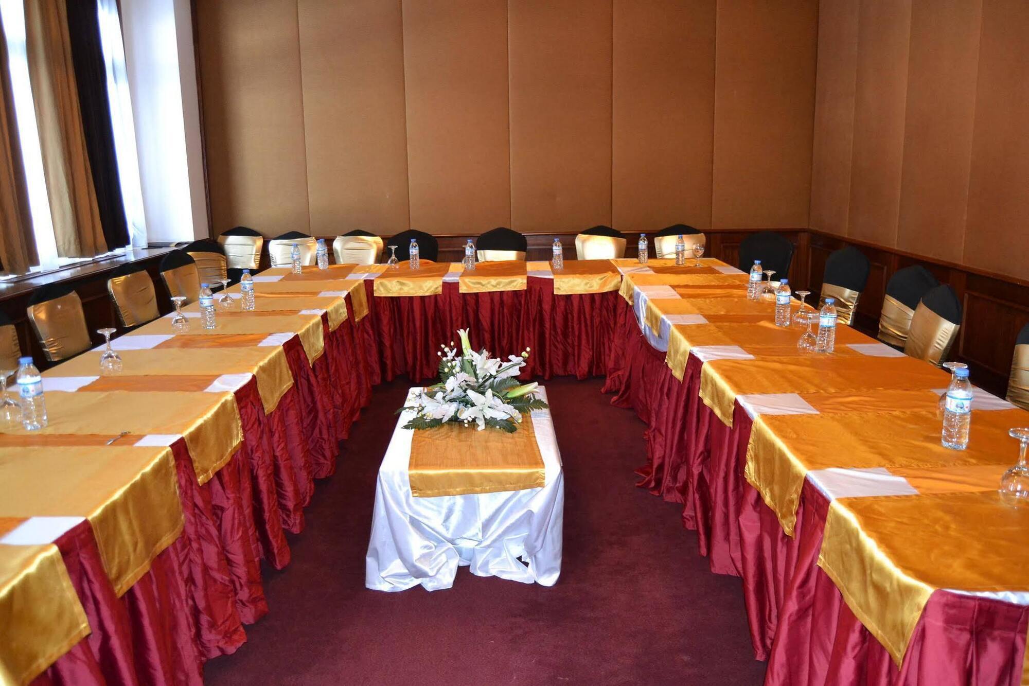 Sarıkamış Ekinata Grand Toprak Hotel מראה חיצוני תמונה